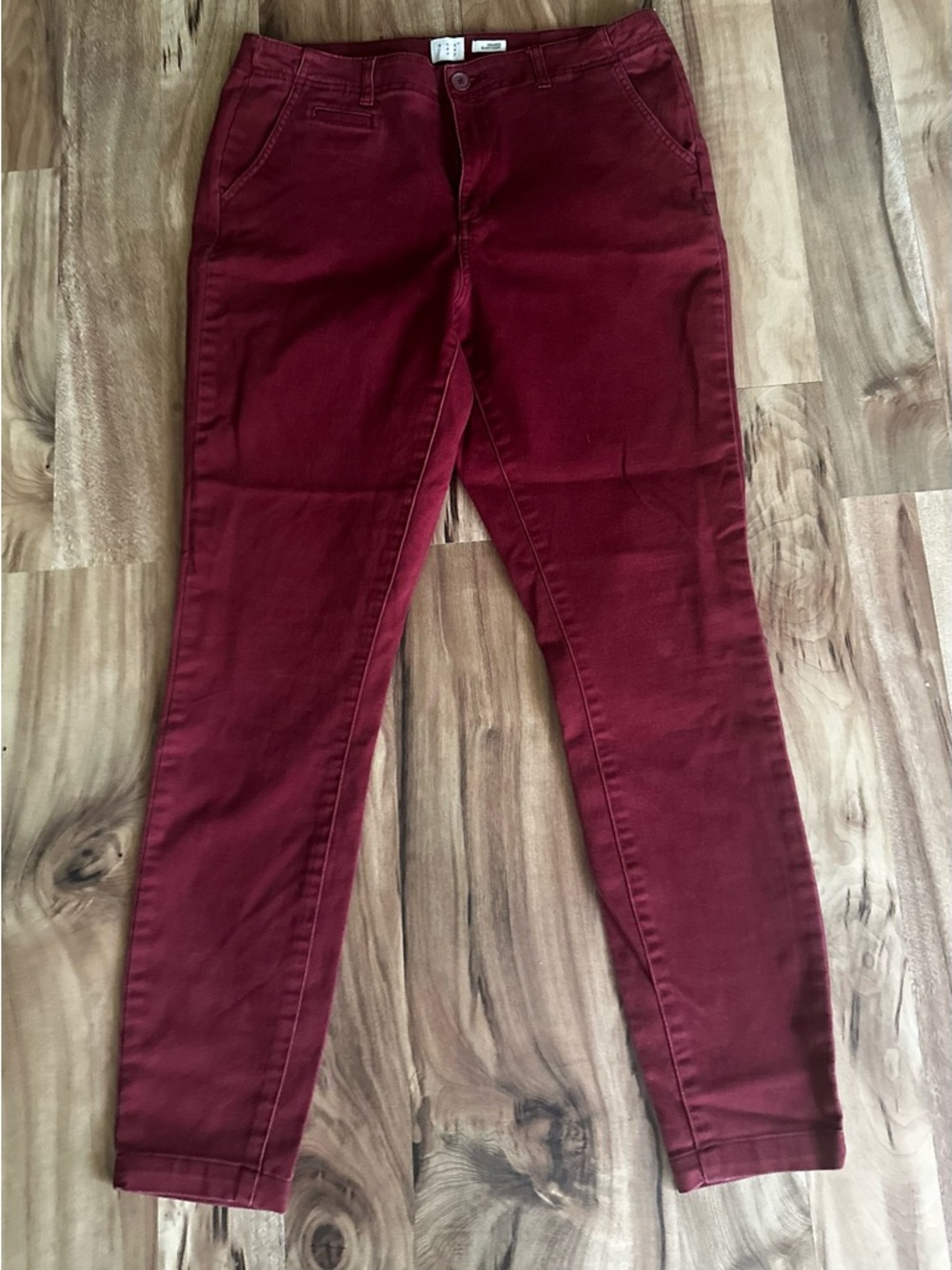 a new day Women's Ankle Pants in Burgundy